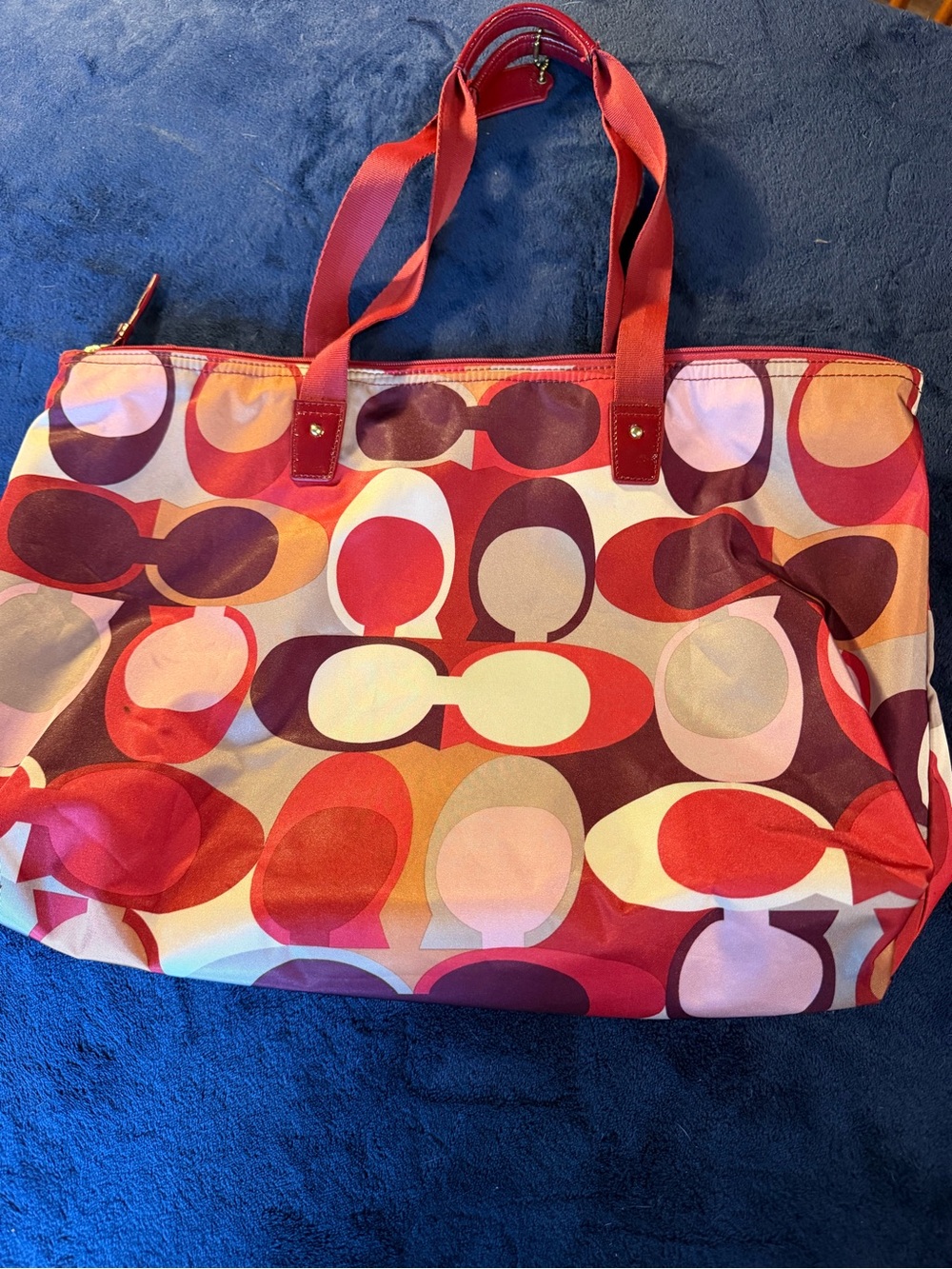 Coach Signature Print Tote Bag - Red, Pink, Cream